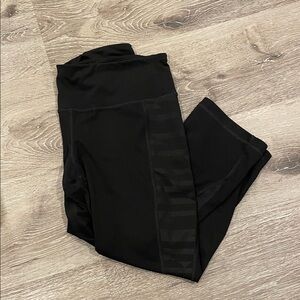 Old Navy Women's Black Cropped Leggings